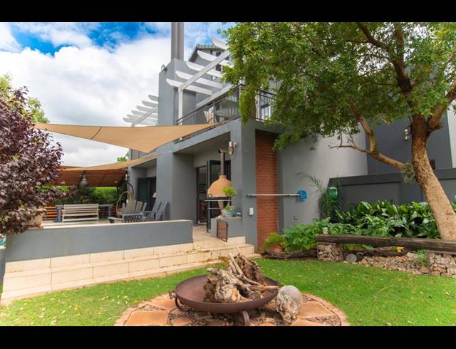 5 BEDROOM HOUSE FOR SALE IN COPPERLEAF ESTATE